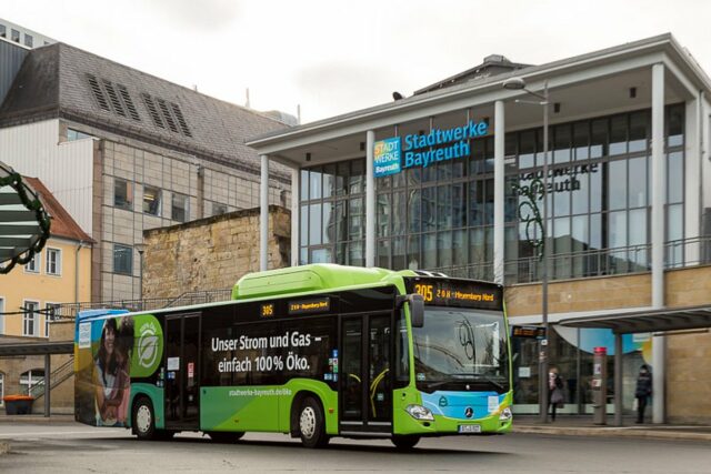 Sicher und klimaschonend von A nach B - der Stadtbusverkehr der Stadtwerke Bayreuth macht's möglich