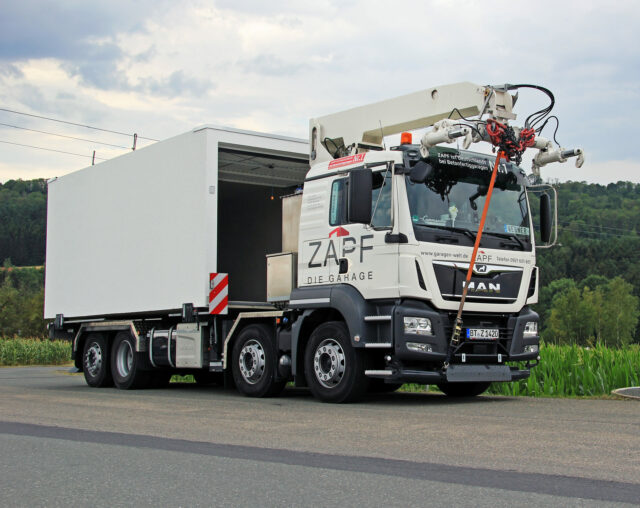 Unser Kran-Transport-Montage Fahrzeug